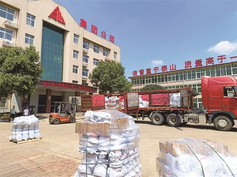 Industrial valve manufacturer shipping orders to global clients
